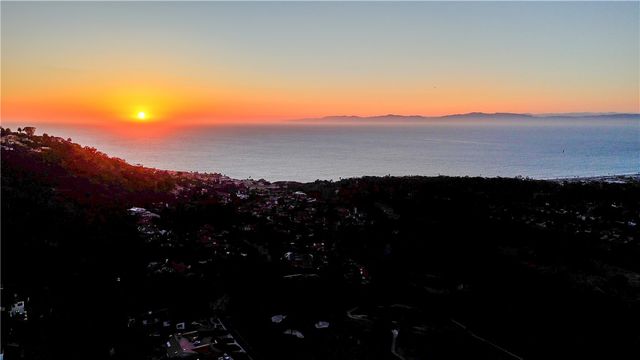 702 via La Cuesta, Palos Verdes Estates, CA 90274