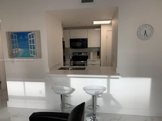 185 SE 14th Ter 1009, Miami, FL 33131