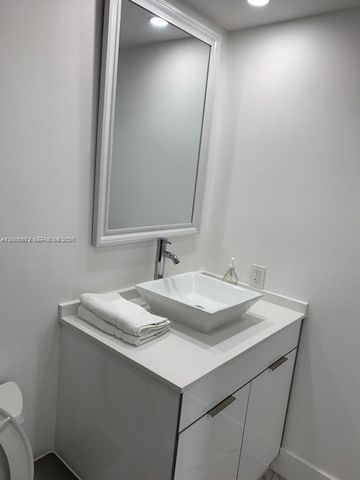 185 SE 14th Ter 1009, Miami, FL 33131