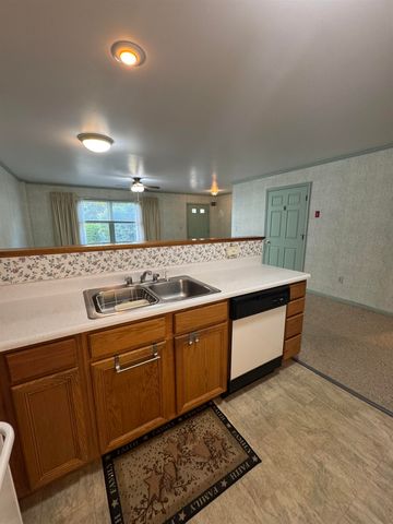 106 Park St Unit 9, Bennington, VT 05201