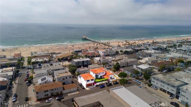 921 Highland Avenue, Manhattan Beach, CA 90266