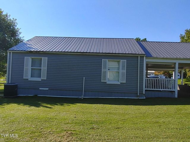 539 Oakwood Avenue, Pennington Gap, VA 24277