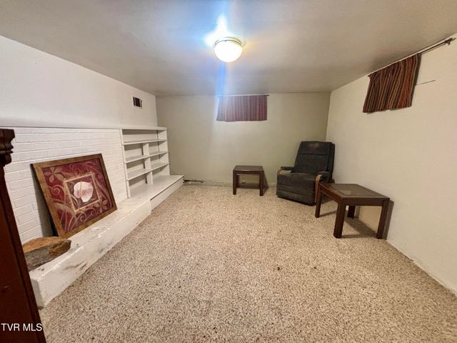 539 Oakwood Avenue, Pennington Gap, VA 24277