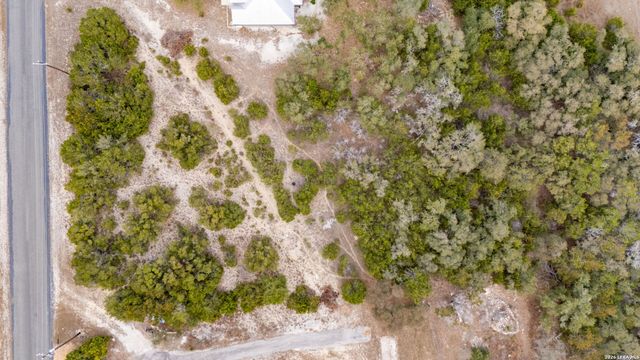 486 Thoroughbred, Spring Branch, TX 78070