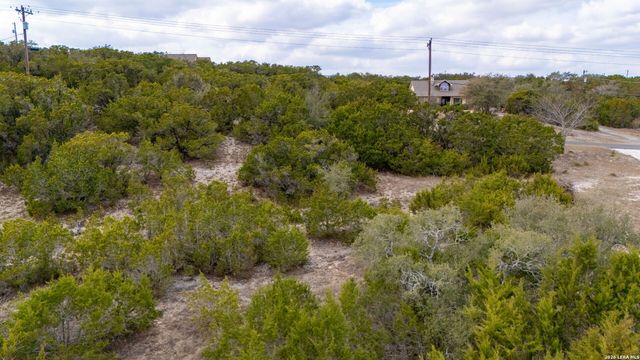 486 Thoroughbred, Spring Branch, TX 78070