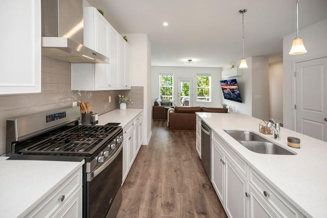 429 SNOWBERRY LN, Fredericksburg, VA 22405