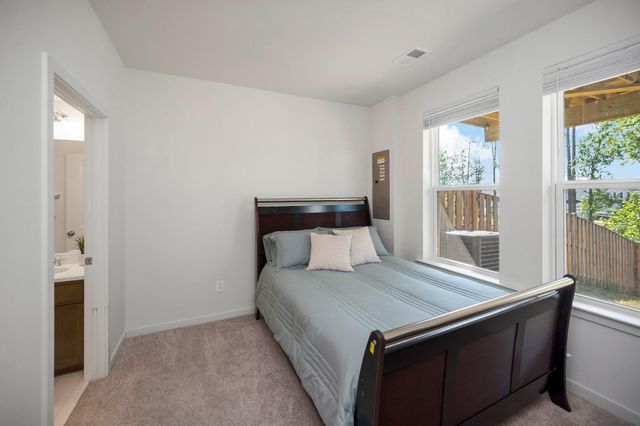 429 SNOWBERRY LN, Fredericksburg, VA 22405