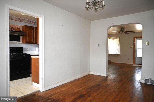 4048 LASHER RD, Drexel Hill, PA 19026