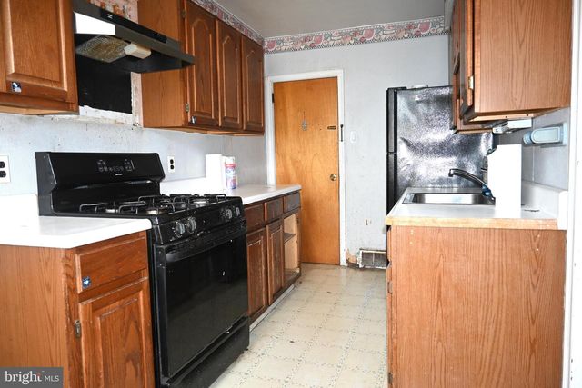 4048 LASHER RD, Drexel Hill, PA 19026