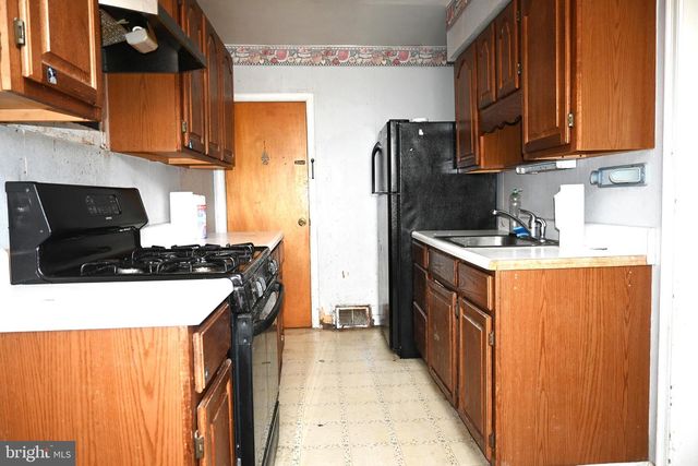 4048 LASHER RD, Drexel Hill, PA 19026