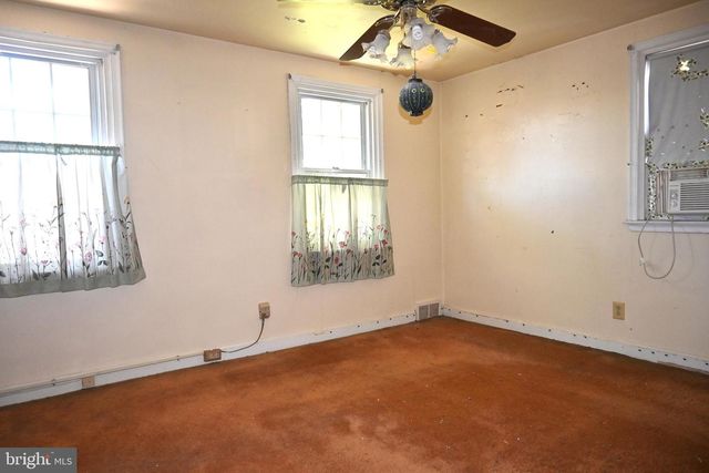4048 LASHER RD, Drexel Hill, PA 19026