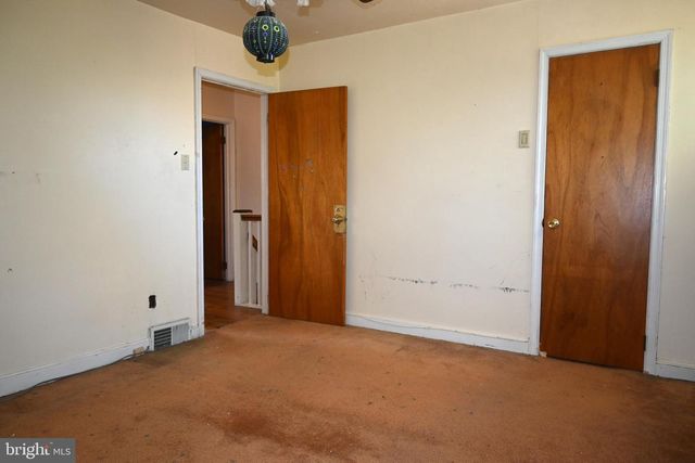 4048 LASHER RD, Drexel Hill, PA 19026