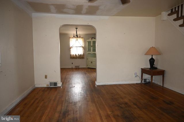 4048 LASHER RD, Drexel Hill, PA 19026