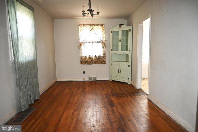 4048 LASHER RD, Drexel Hill, PA 19026