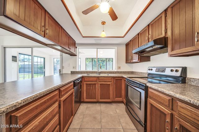 3827 W MURIEL Drive, Glendale, AZ 85308