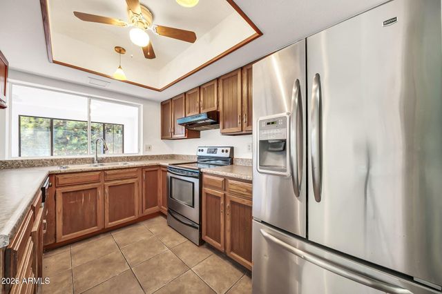 3827 W MURIEL Drive, Glendale, AZ 85308