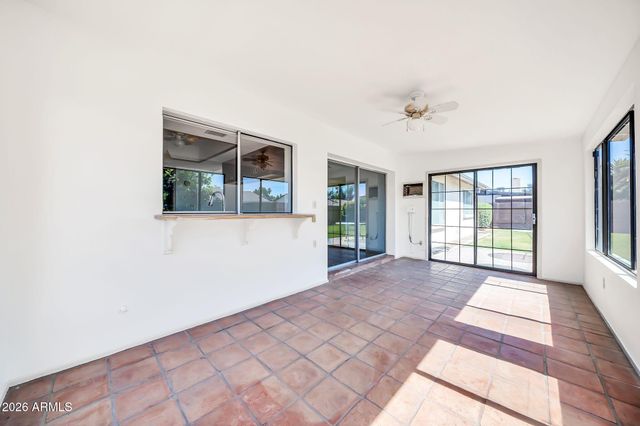 3827 W MURIEL Drive, Glendale, AZ 85308