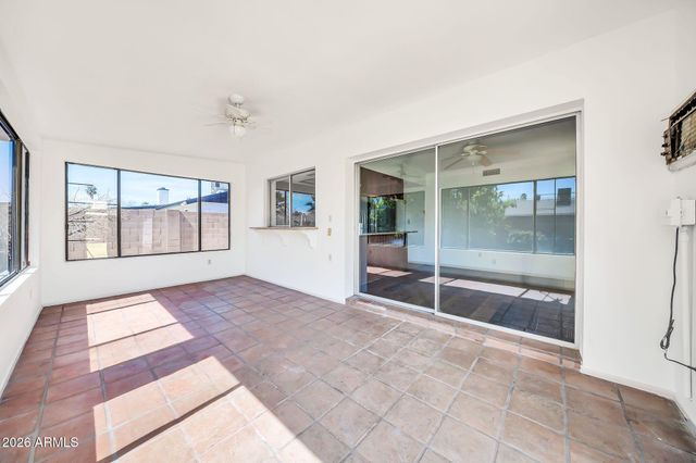 3827 W MURIEL Drive, Glendale, AZ 85308