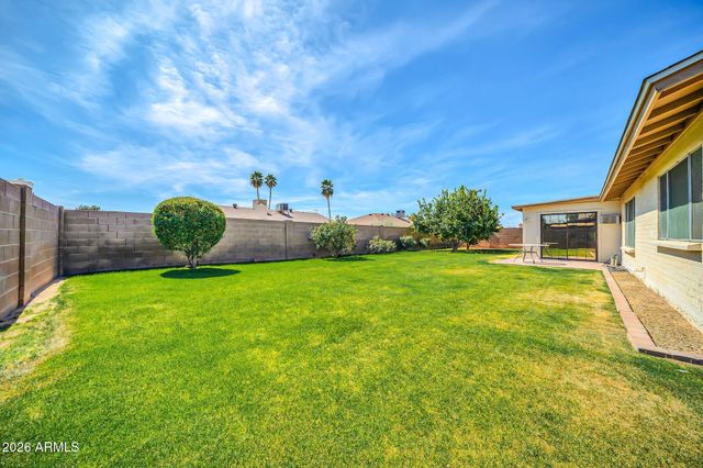 3827 W MURIEL Drive, Glendale, AZ 85308