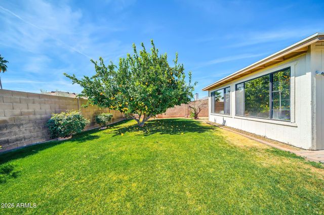 3827 W MURIEL Drive, Glendale, AZ 85308