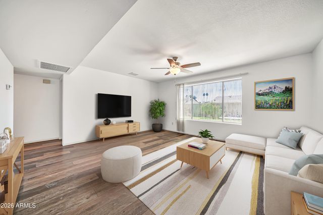 3827 W MURIEL Drive, Glendale, AZ 85308