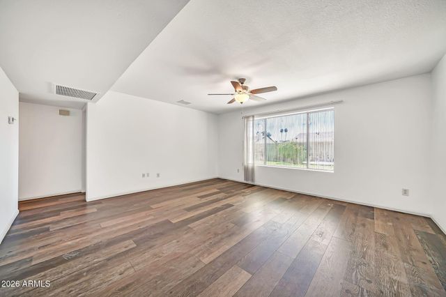 3827 W MURIEL Drive, Glendale, AZ 85308