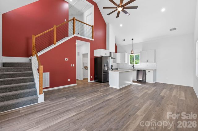 510 North Mulberry Street, Cherryville, NC 28021