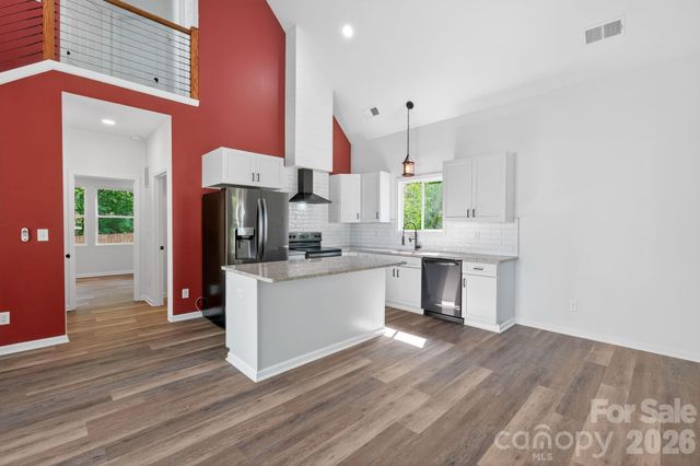 510 North Mulberry Street, Cherryville, NC 28021