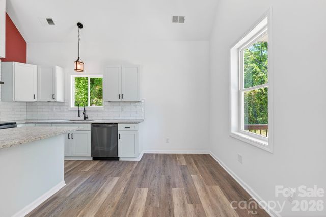 510 North Mulberry Street, Cherryville, NC 28021