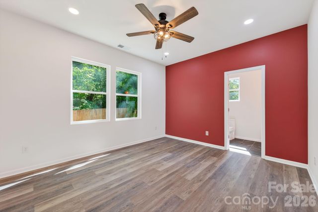 510 North Mulberry Street, Cherryville, NC 28021