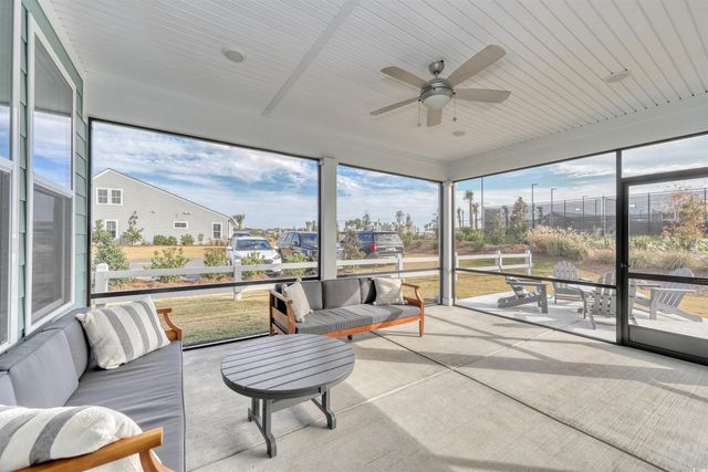 1327 Saw Palmetto St., North Myrtle Beach, SC 29582