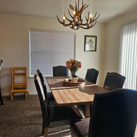 16120 Hill Road, Klamath Falls, OR 97603