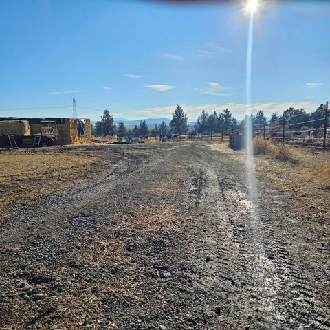 16120 Hill Road, Klamath Falls, OR 97603