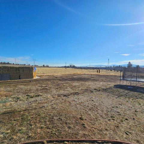 16120 Hill Road, Klamath Falls, OR 97603