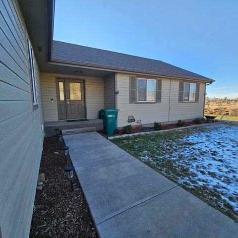 16120 Hill Road, Klamath Falls, OR 97603