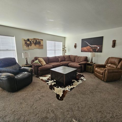 16120 Hill Road, Klamath Falls, OR 97603