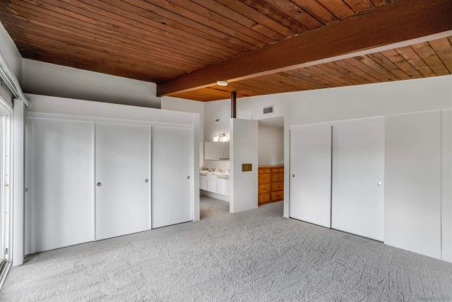 8575 N La Jolla Scenic Drive, La Jolla, CA 92037