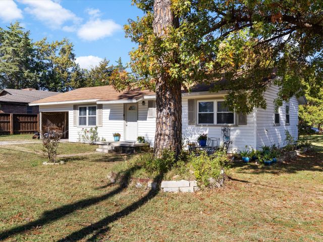 1805 Stevens Street, Bridgeport, TX 76426