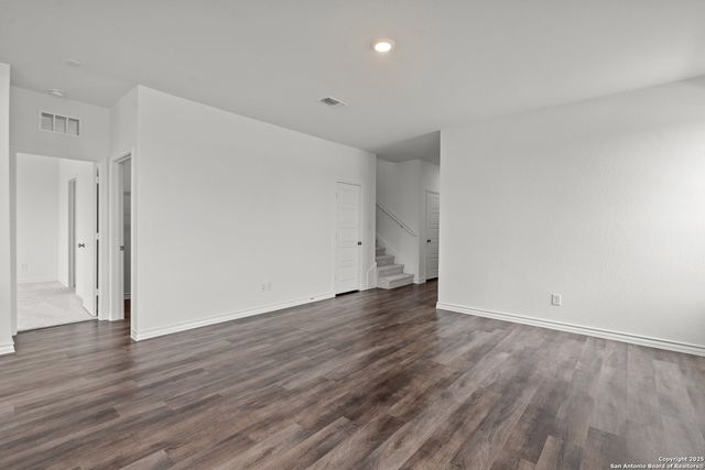137 Country Elm Lane, Boerne, TX 78006
