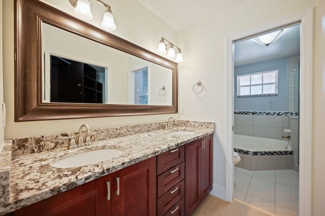 13400 NW 5th Court, Plantation, FL 33325