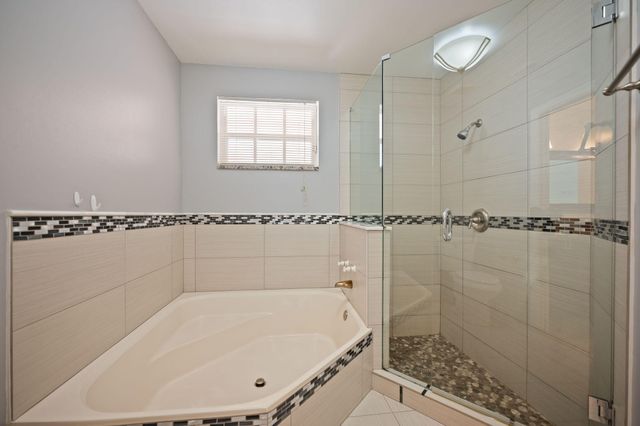 13400 NW 5th Court, Plantation, FL 33325