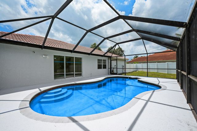 13400 NW 5th Court, Plantation, FL 33325