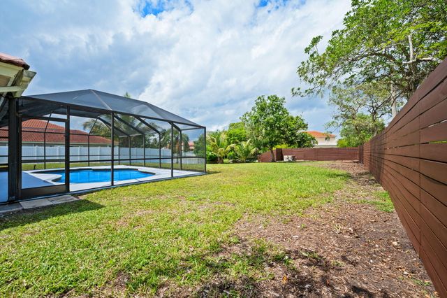 13400 NW 5th Court, Plantation, FL 33325