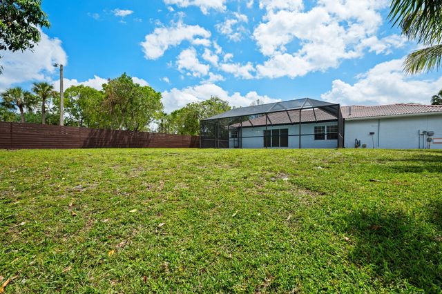 13400 NW 5th Court, Plantation, FL 33325