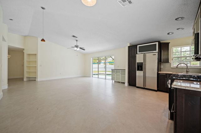 13400 NW 5th Court, Plantation, FL 33325
