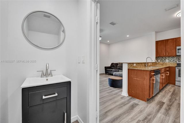 8993 SW 17th Ct, Miramar, FL 33025