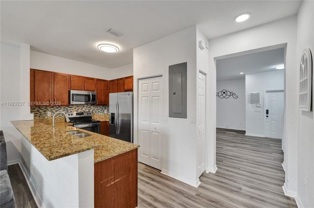 8993 SW 17th Ct, Miramar, FL 33025