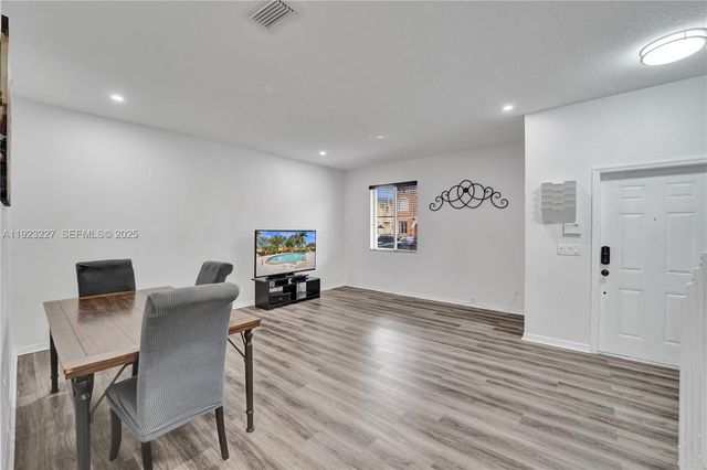 8993 SW 17th Ct, Miramar, FL 33025