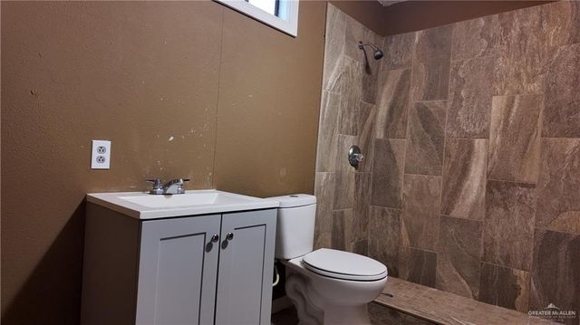 712 E Crockett Avenue, Pharr, TX 78577