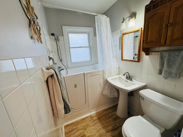 242 15th Avenue SE, Rochester, MN 55904